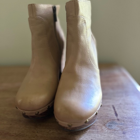 Lucky Brand Terrace"Studded Booties Sz. 7.5 - Picture 8 of 12